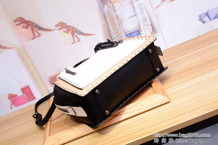 COACH蔻馳 新品 33094 秋冬最新海報款 Coach Dreamer系列 關曉彤同款 可手提 可單肩斜挎  Chz1425